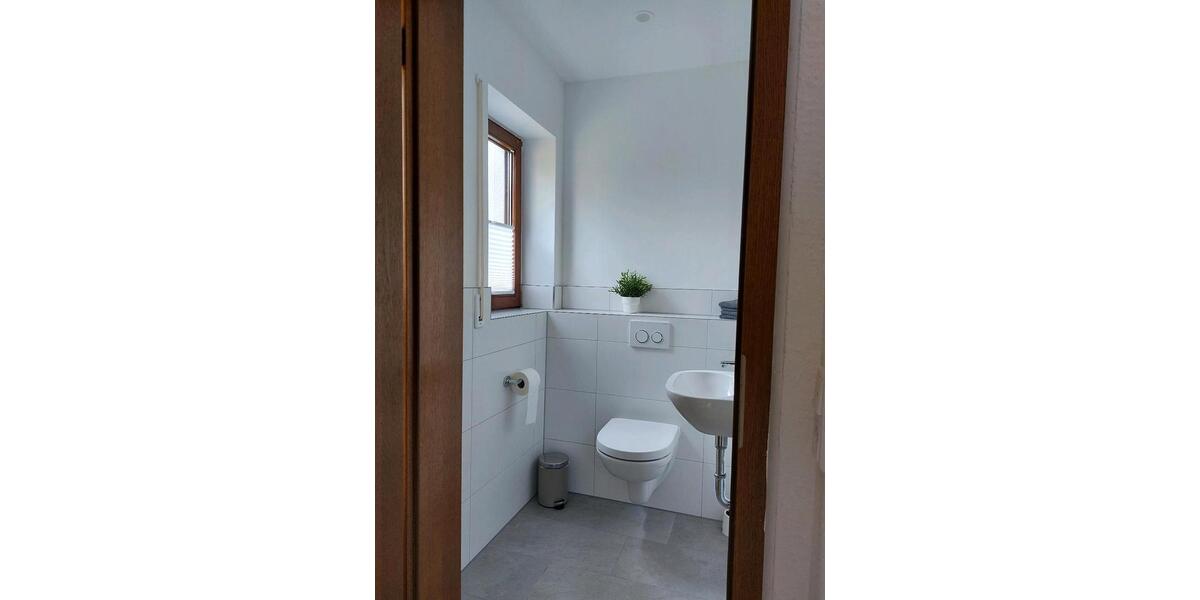 Wohnen auf Zeit Wilnsdorf - 2 Zimmer, 65 m&sup2;, 35&euro; | Angebot:23664740