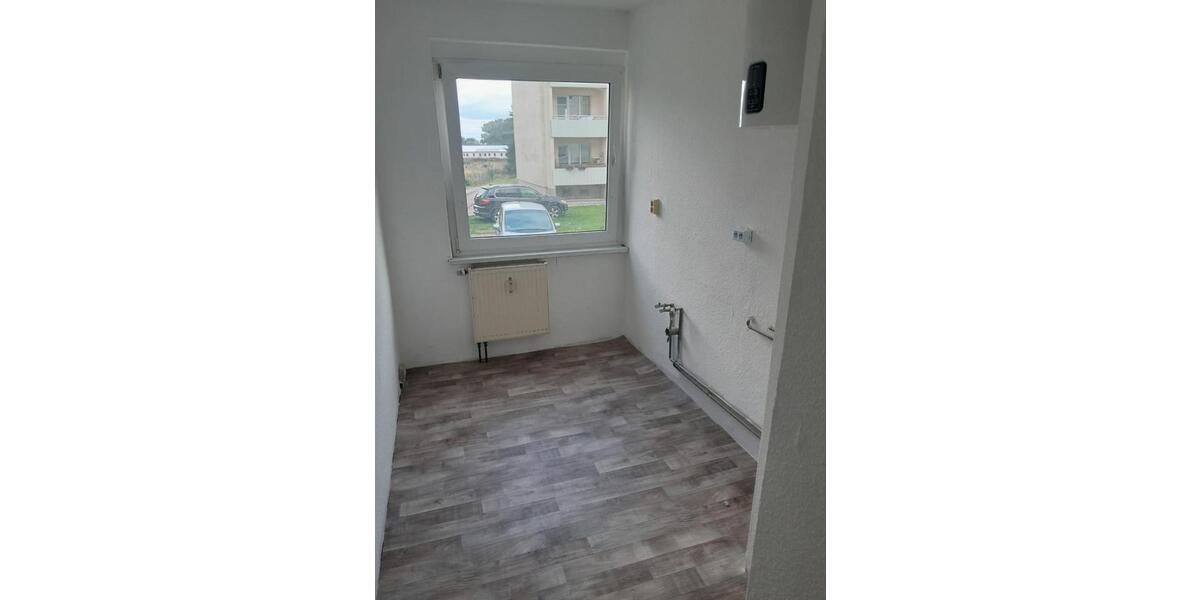 Erdgeschoßwohnung Artern - 3 Zimmer, 58 m&sup2;, 320&euro; | Angebot:25875642
