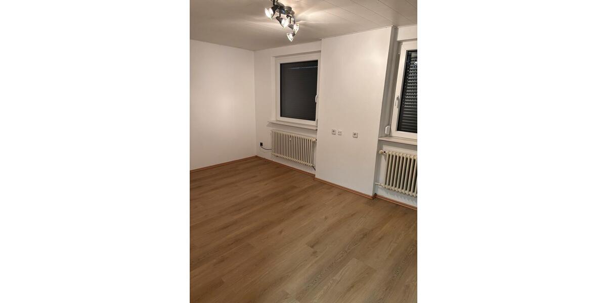 Reihenhaus Reutlingen Orschel-Hagen - 5 Zimmer, 176 m&sup2;, 1.500&euro; | Angebot:24453091