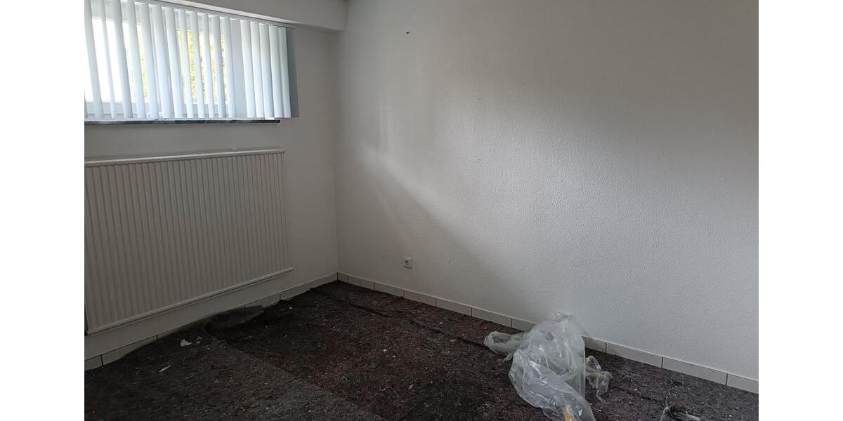 Erdgeschoßwohnung Gangelt - 4 Zimmer, 135 m&sup2;, 1.350&euro; | Angebot:26444181