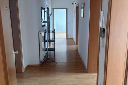 Wohnung Zierenberg - 4 Zimmer, 100 m&sup2;, 900&euro; | Angebot:25127119