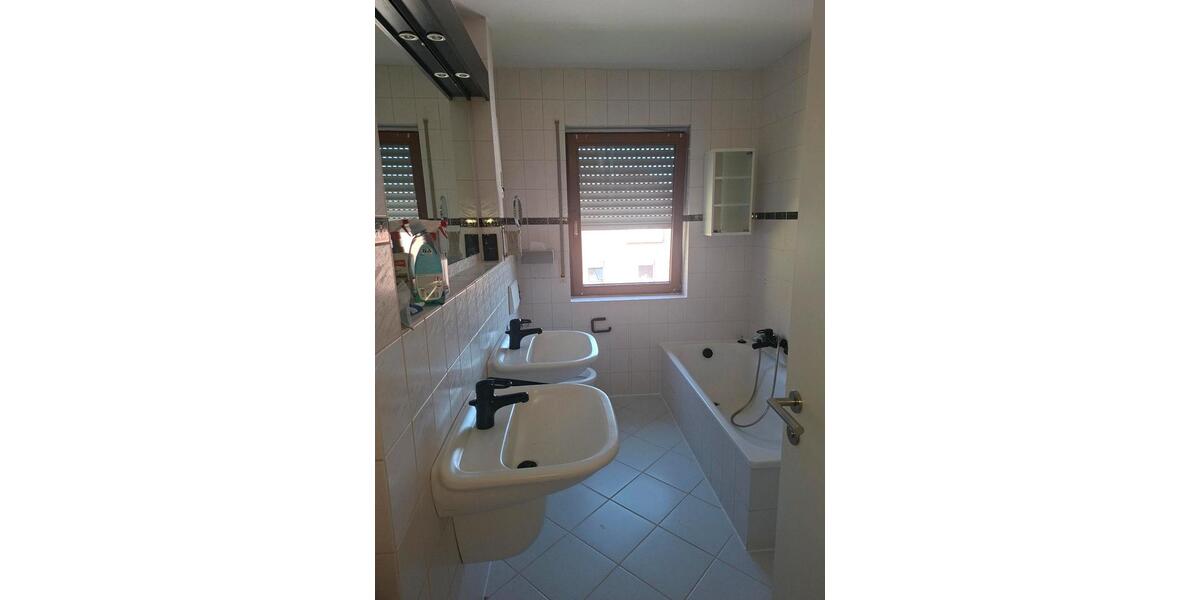 Etagenwohnung Trier Feyen-Weismark - 4 Zimmer, 97 m&sup2;, 970&euro; | Angebot:26538116