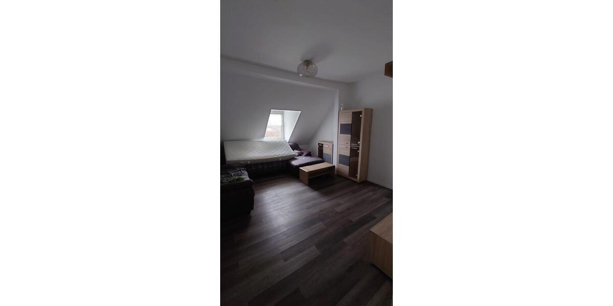 Dachgeschoßwohnung Calbe (Saale) - 2 Zimmer, 44 m&sup2;, 280&euro; | Angebot:26297178