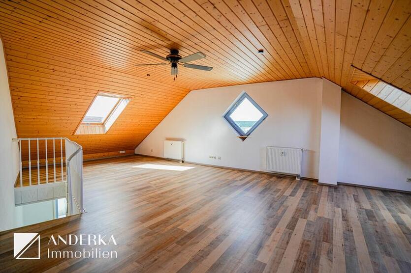 Helle 3-Zimmer-Maisonette mit Balkon in familienfreundlicher Lage von Niederstotzingen zu vermieten!