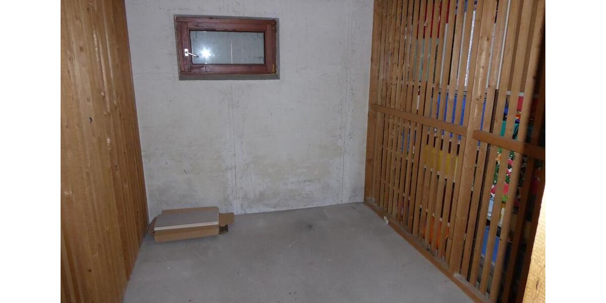 Etagenwohnung Remshalden - 2 Zimmer, 63 m&sup2;, 720&euro; | Angebot:24838405