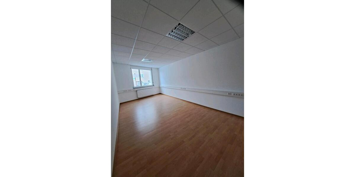 Büro, Praxis oder Gewerberäume zimmer