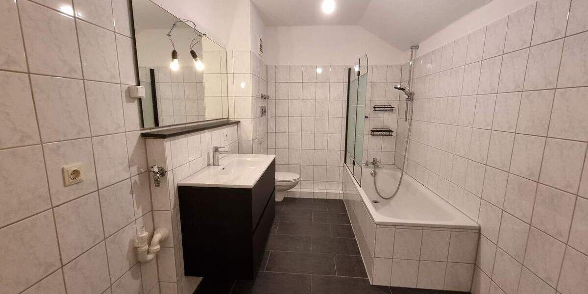 Renovierte 2-Zimmerwohnung mit Blick ins Grüne. 2 zimmer