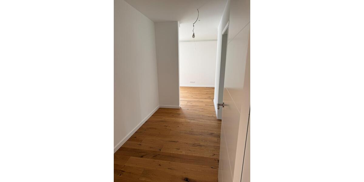 Einfamilienhaus Detmold - 6 Zimmer, 156 m&sup2;, 2.990&euro; | Angebot:26579723