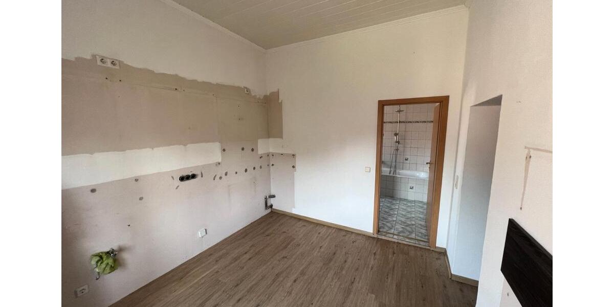 Etagenwohnung Hötensleben - 4 Zimmer, 100 m&sup2;, 300&euro; | Angebot:26295213