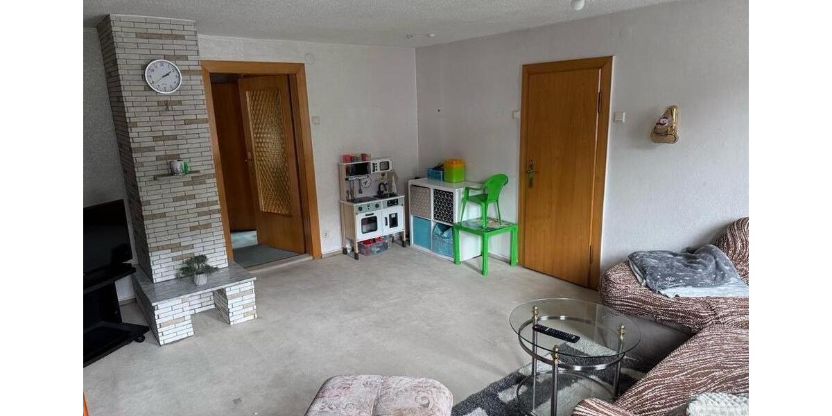 Dachgeschoßwohnung Schwarzatal - 2 Zimmer, 80 m&sup2;, 800&euro; | Angebot:25127752