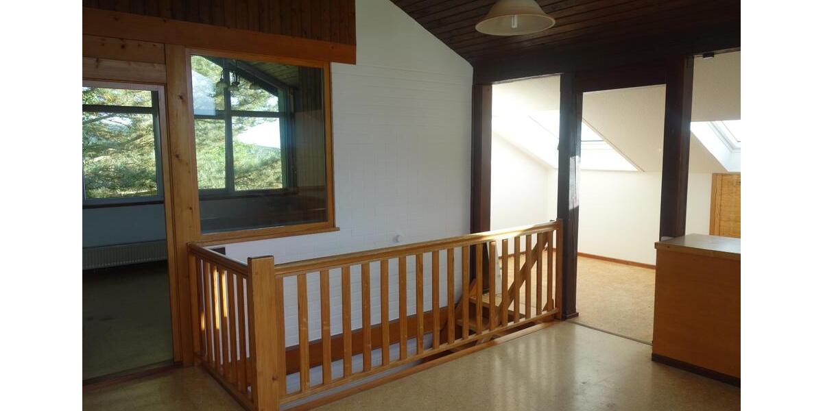 Dachgeschoßwohnung Bad Zwesten - 4 Zimmer, 75 m&sup2;, 500&euro; | Angebot:26676028