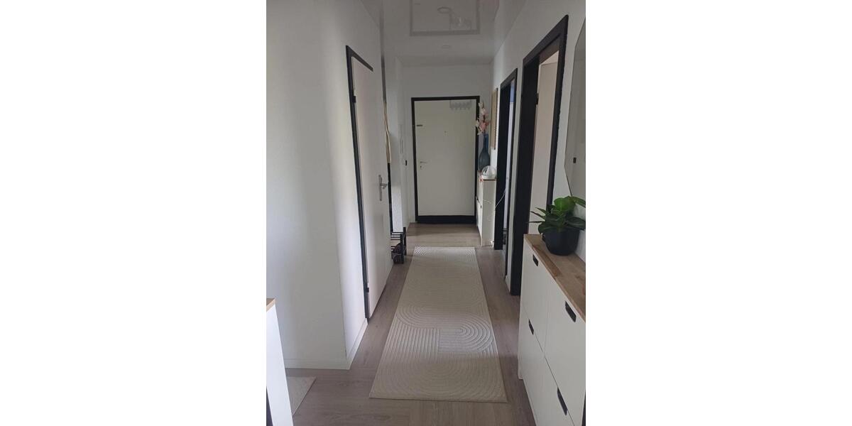 Etagenwohnung Kassel Niederzwehren - 4 Zimmer, 84 m&sup2;, 900&euro; | Angebot:26563546