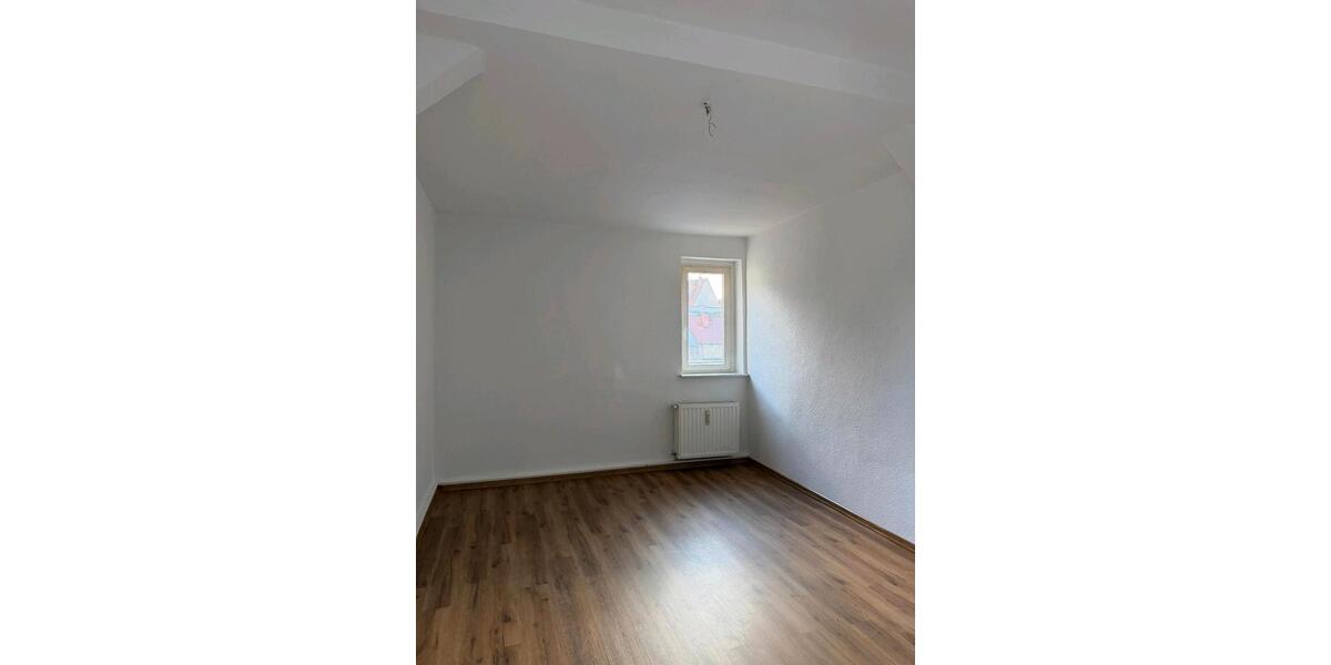 Dachgeschoßwohnung Torgau - 4 Zimmer, 101 m&sup2;, 910&euro; | Angebot:26199130