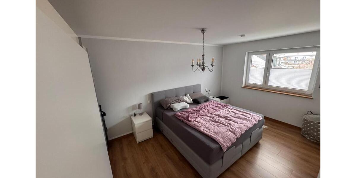 Doppelhaushälfte Landau an der Isar - 5 Zimmer, 120 m&sup2;, 1.500&euro; | Angebot:25054475