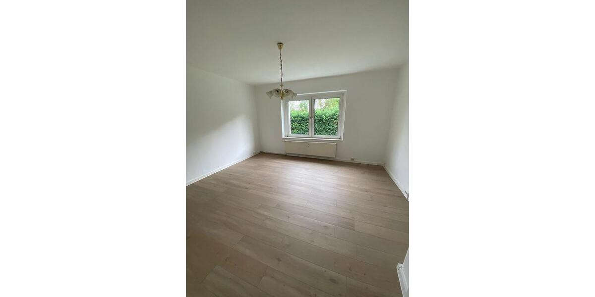 Etagenwohnung Braunsbedra - 2 Zimmer, 57 m&sup2;, 320&euro; | Angebot:26532181