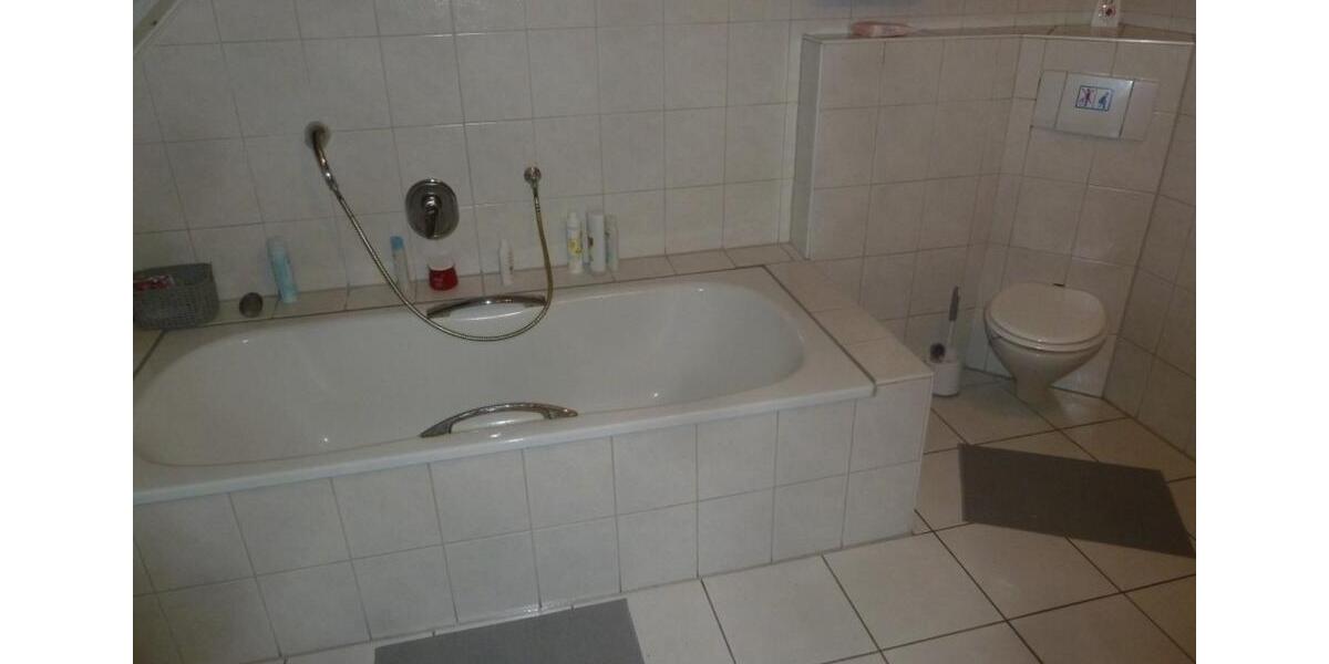 Etagenwohnung Friesoythe - 4 Zimmer, 160 m&sup2;, 750&euro; | Angebot:23167422