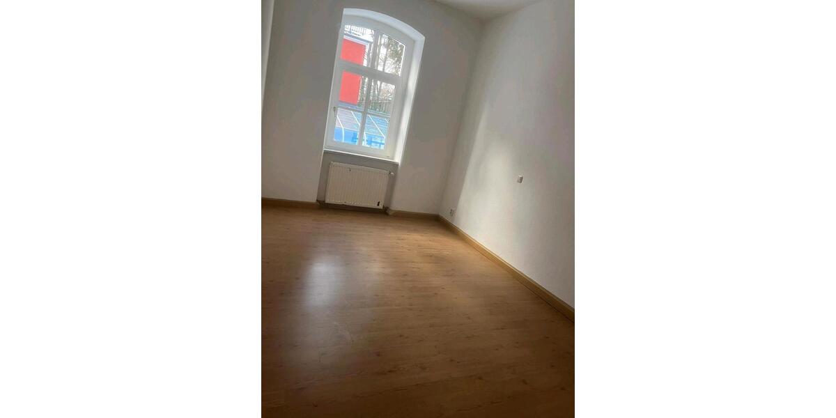 Hochparterre Bad Elster - 3 Zimmer, 100 m&sup2;, 500&euro; | Angebot:24376958