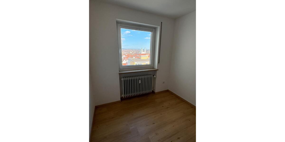 Wohnen auf Zeit Kempten (Allgäu) Auf der Halde - 3 Zimmer, 82 m&sup2;, 470&euro; | Angebot:26035120