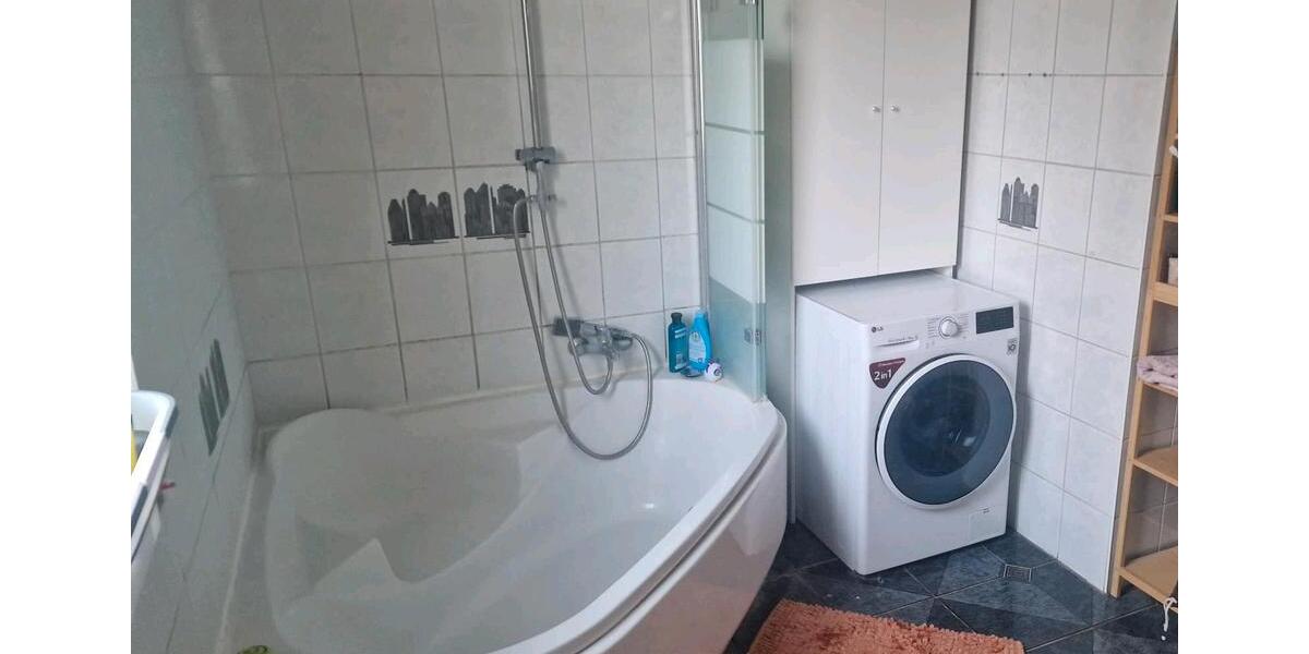 Etagenwohnung Lemgo - 4 Zimmer, 125 m&sup2;, 1.200&euro; | Angebot:26652580