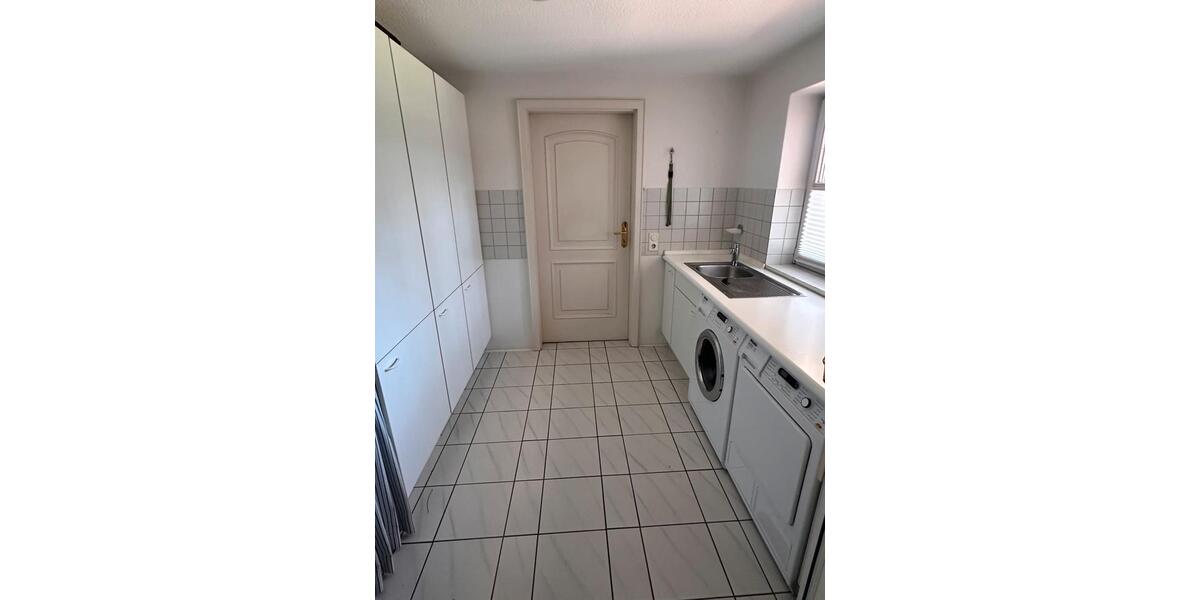 Einfamilienhaus Buxtehude - 2 Zimmer, 183 m&sup2;, 2.700&euro; | Angebot:26091803