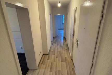 **Einzugsfertig renoviert**Helle 3-Zimmerwohnung mit Balkon!! 3 zimmer