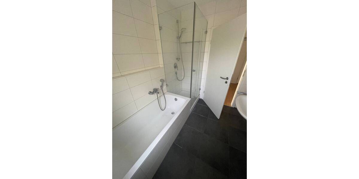Etagenwohnung Nürnberg Großreuth b Schweinau - 2 Zimmer, 72 m&sup2;, 1.035&euro; | Angebot:25985115