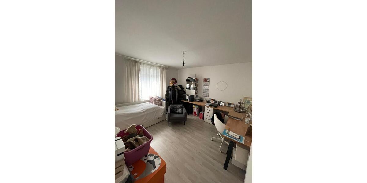 Bungalow Wegberg - 3 Zimmer, 120 m&sup2;, 1.280&euro; | Angebot:26254371