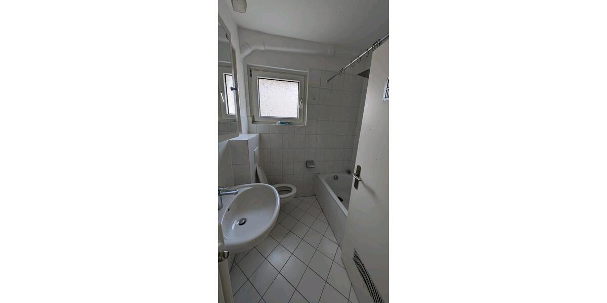 Etagenwohnung Offenbach am Main Hafen - 3 Zimmer, 72 m&sup2;, 1.410&euro; | Angebot:26618311