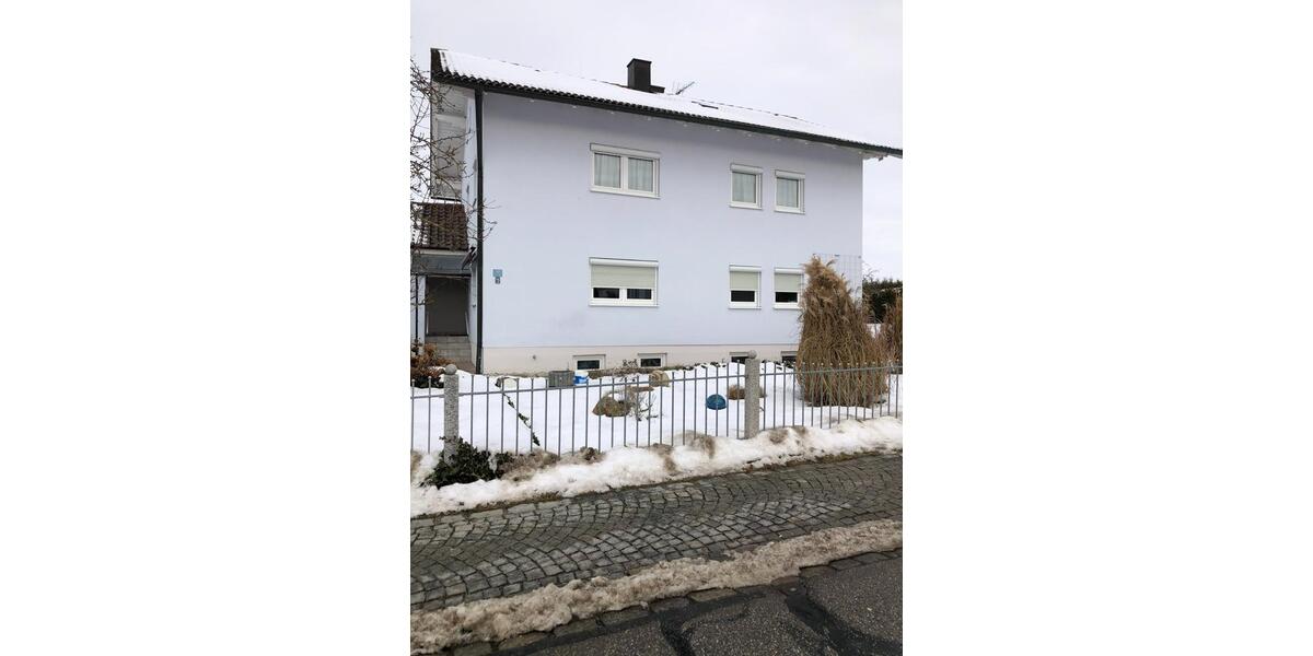 Etagenwohnung Dietersburg - 3 Zimmer, 80 m&sup2;, 550&euro; | Angebot:24704533