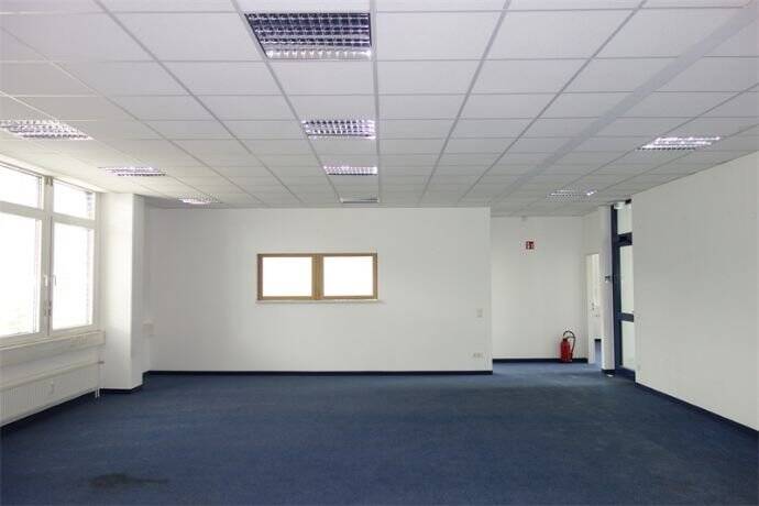 Büro im Gewerbegebiet von Velten zu Mieten 5 zimmer