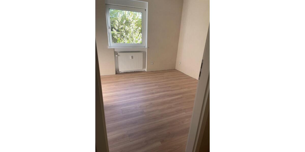 Erdgeschoßwohnung Sankt Ingbert - 4 Zimmer, 86 m&sup2;, 835&euro; | Angebot:26295589