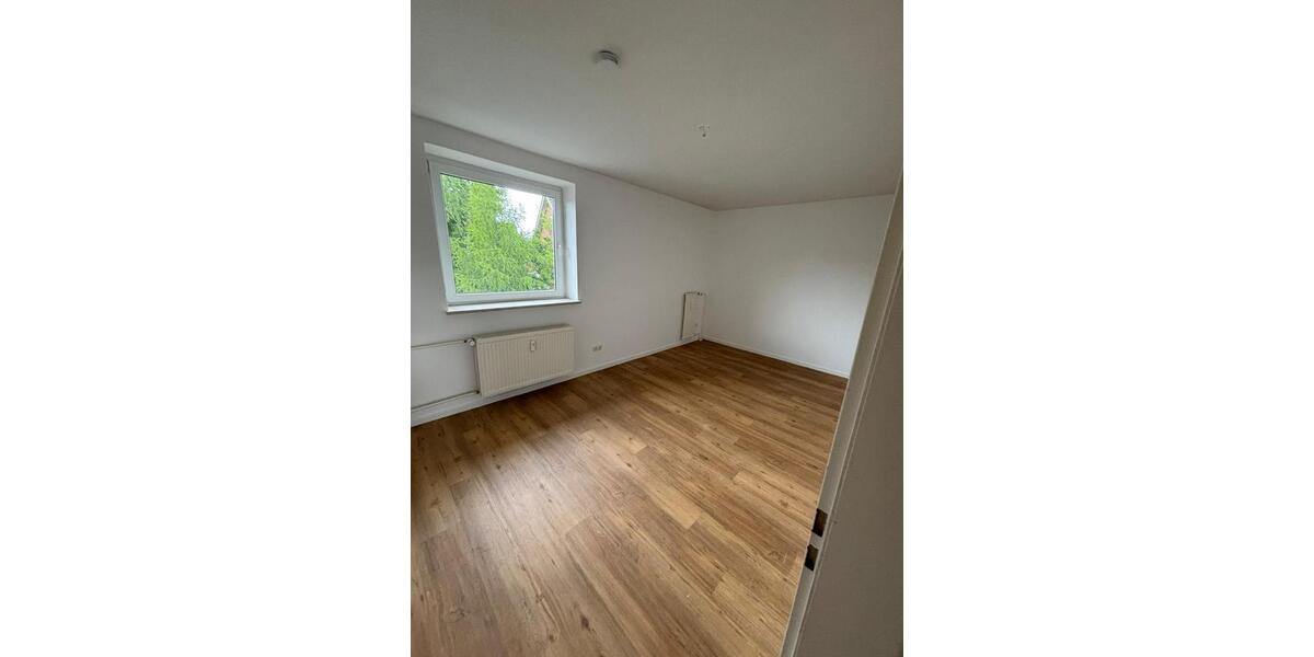 Etagenwohnung Neumünster - 3 Zimmer, 74 m&sup2;, 700&euro; | Angebot:26655362