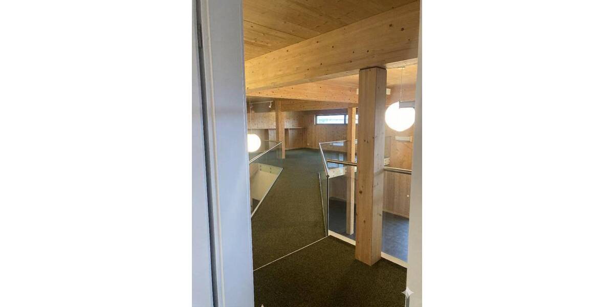 Gewerbeobjekt Ravensburg Weststadt - 8 Zimmer, 269 m&sup2;, 2.272&euro; | Angebot:25996555