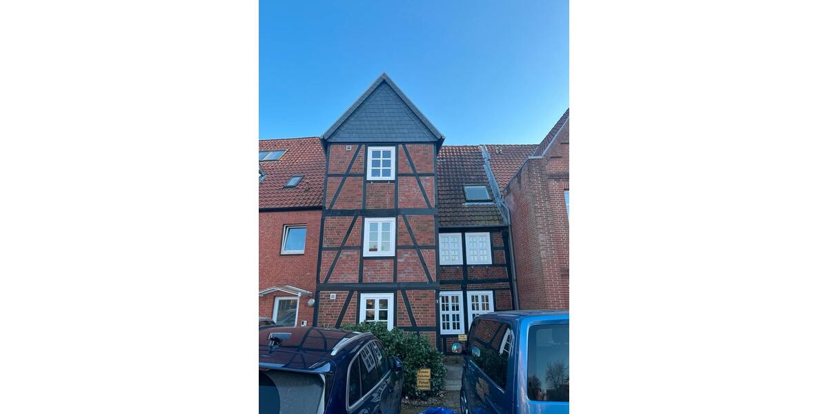 Reihenhaus Stade - 7 Zimmer, 152 m&sup2;, 1.824&euro; | Angebot:25648339