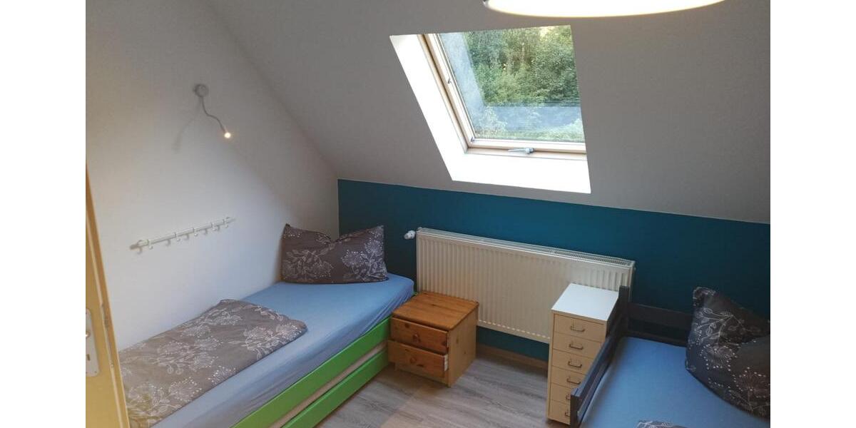 Wohnen auf Zeit Broderstorf - 4 Zimmer, 130 m&sup2;, 25&euro; | Angebot:23784932