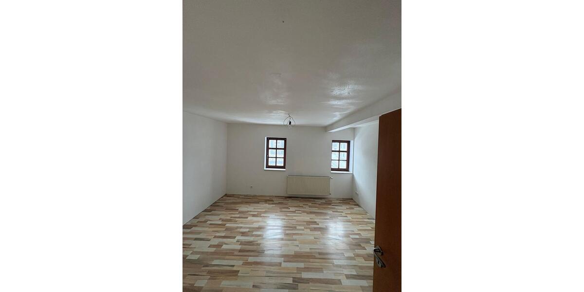 Dachgeschoßwohnung Floh-Seligenthal Seligenthal - 3 Zimmer, 113 m&sup2;, 790&euro; | Angebot:24702804