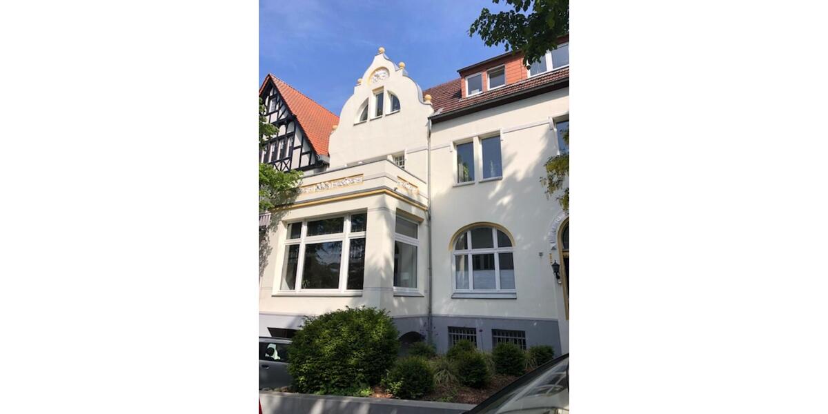 Repräsentative Altbau-Wohnung in Stadtvilla 4 zimmer