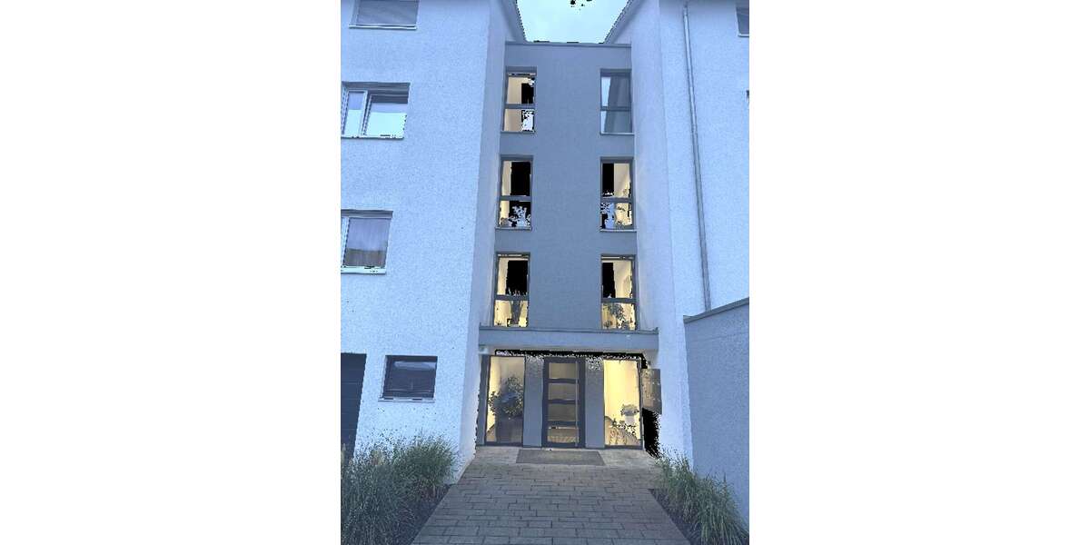 Etagenwohnung Böblingen - 3.5 Zimmer, 116 m&sup2;, 1.560&euro; | Angebot:27260893
