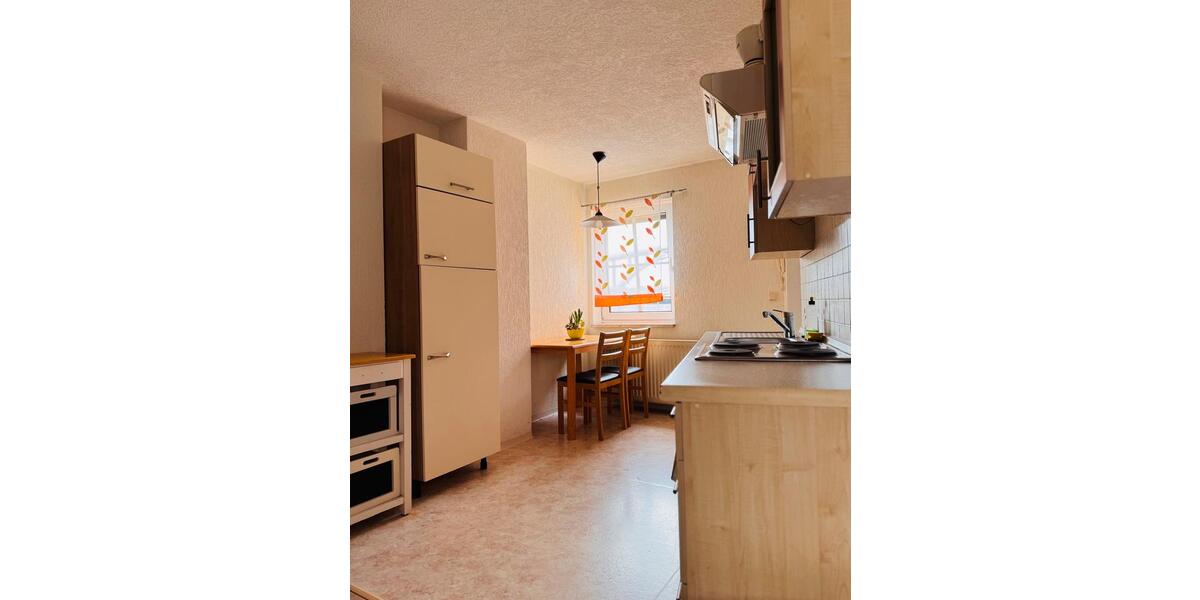 Etagenwohnung Frankenblick - 1 Zimmer, 25 m&sup2;, 300&euro; | Angebot:25940884