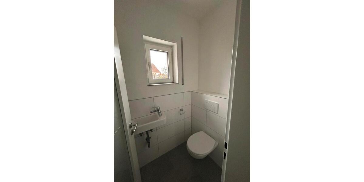 Etagenwohnung Erlenbach am Main - 4 Zimmer, 92 m&sup2;, 1.000&euro; | Angebot:24818033