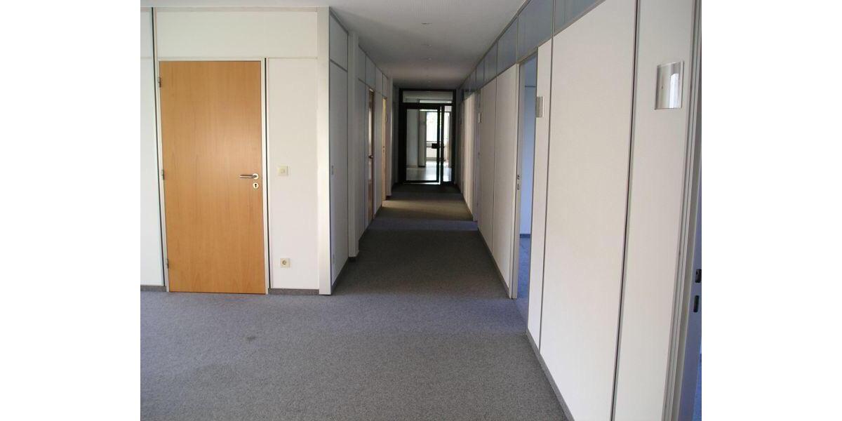 Bürogemeinschaften aufgepasst! Repräsentative Büroräume in perfekter Lage zu vermieten! zimmer