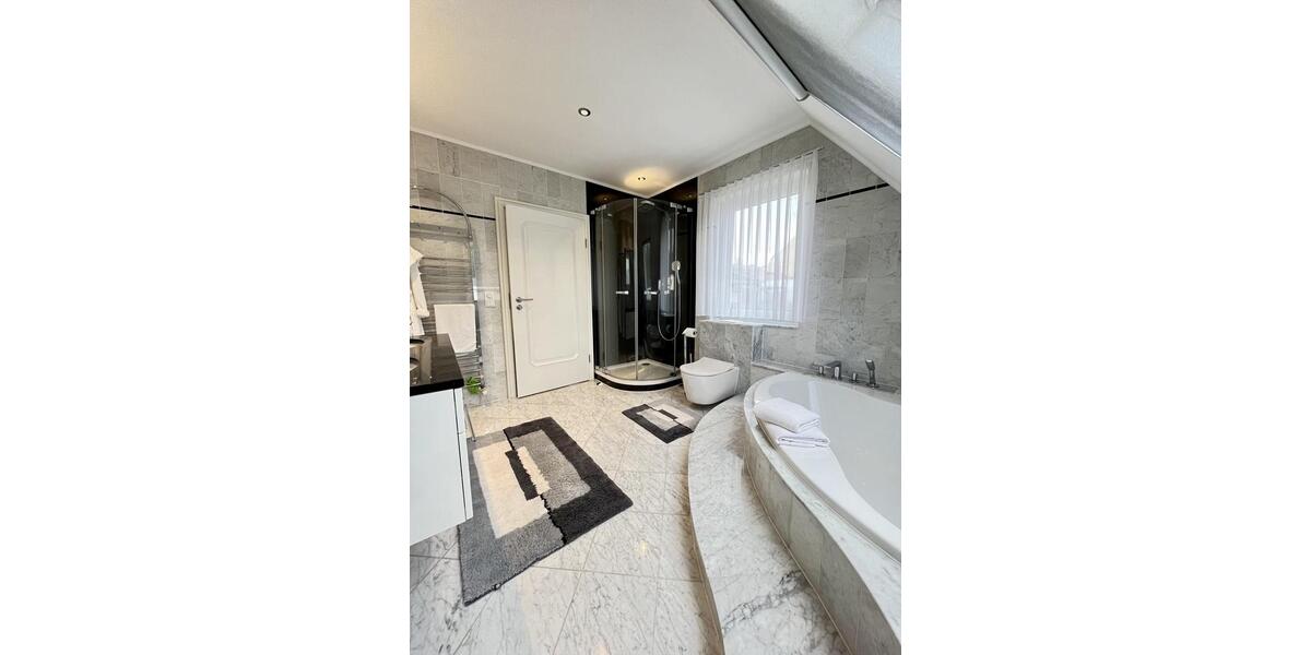 Maisonettenwohnung Bad Liebenwerda - 6 Zimmer, 203 m&sup2;, 2.030&euro; | Angebot:24803157