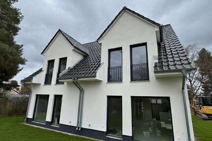 Haus Berlin Treptow-Köpenick - 4 Zimmer, 150 m&sup2;, 2.850&euro; | Angebot:26174122