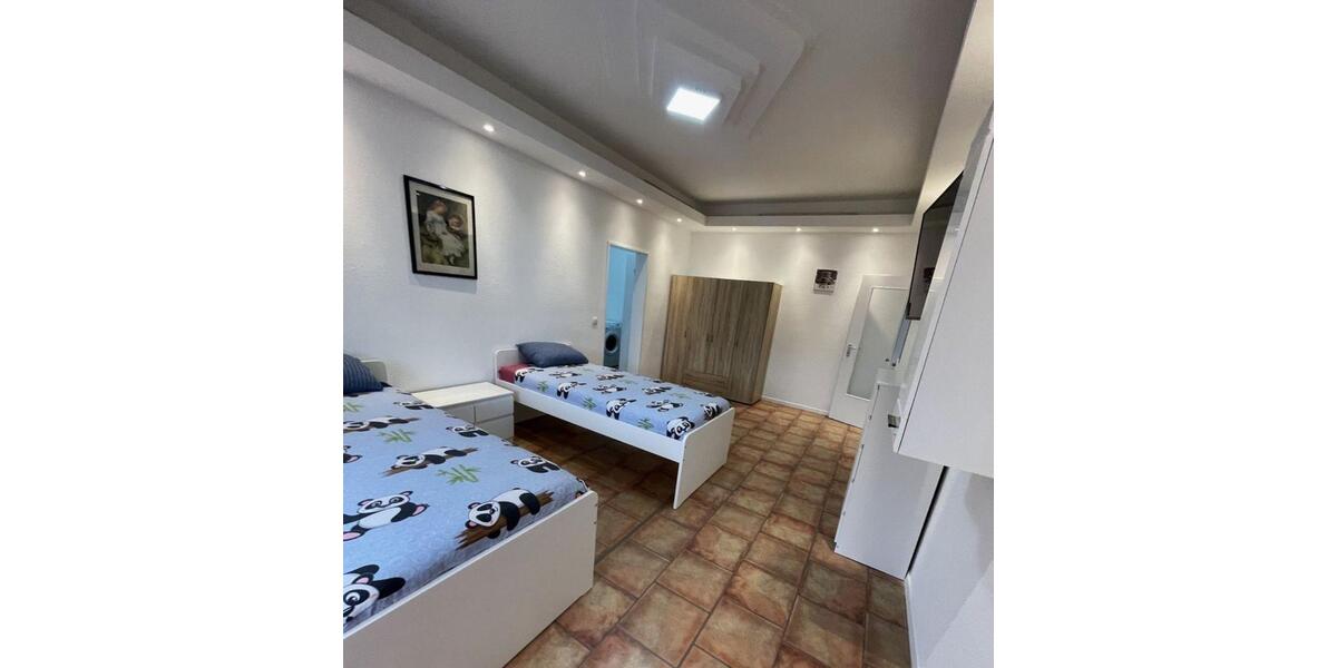 Wohnen auf Zeit Duisburg Rheinhausen - 75 Zimmer, 920 m&sup2;, 15&euro; | Angebot:22263010