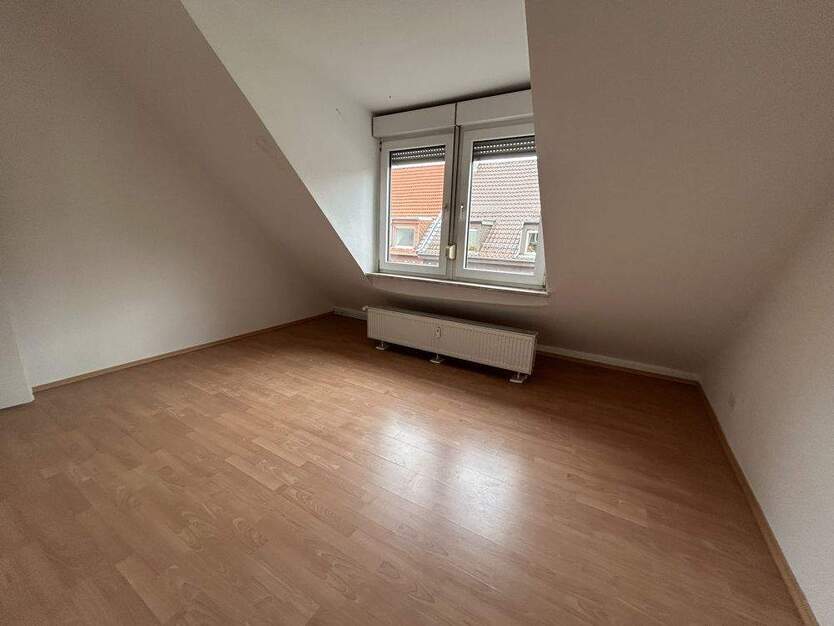 Gemütliche Wohnung im DG in beliebter Lage 2 zimmer