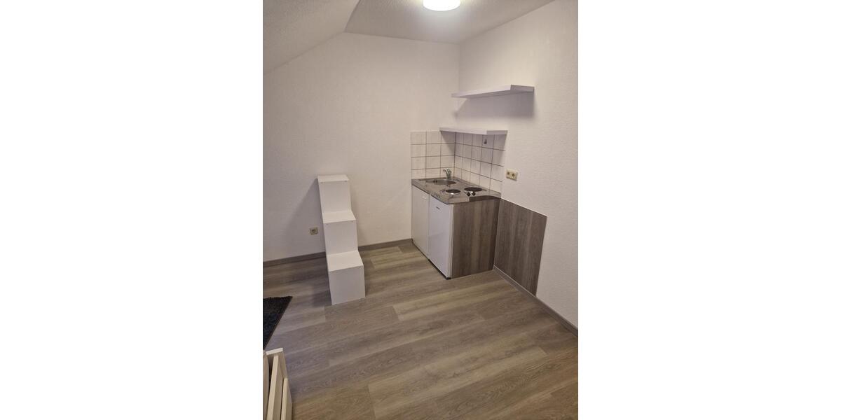 Dachgeschoßwohnung Siegen Weidenau - 1 Zimmer, 24 m&sup2;, 370&euro; | Angebot:24848951
