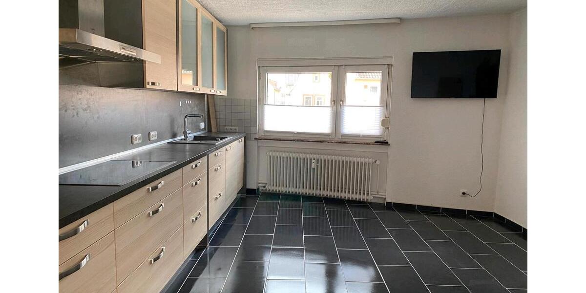 WG Zimmer in Ober-Mörlen mit großer Wohnküche und Dachterrasse 2 zimmer