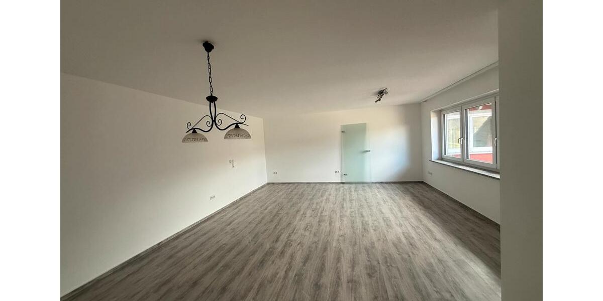 Etagenwohnung Großalmerode - 4 Zimmer, 122 m&sup2;, 1.100&euro; | Angebot:25650710