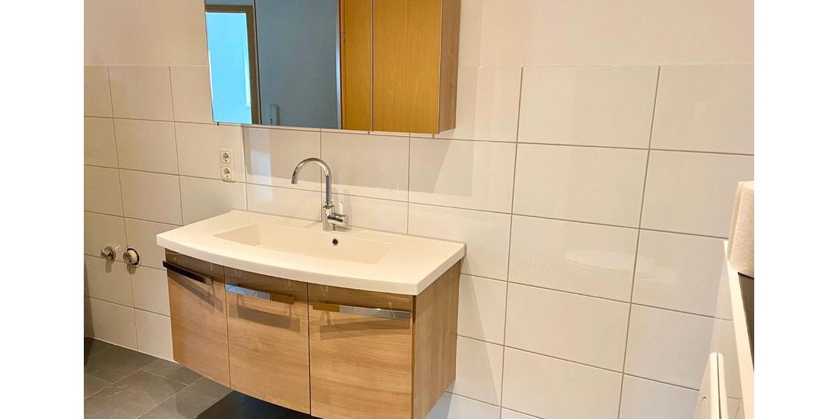 Etagenwohnung Nidda - 4 Zimmer, 109 m&sup2;, 1.270&euro; | Angebot:25899312