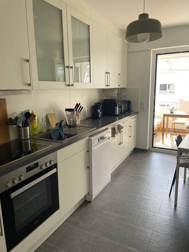 Schöne und gepflegte 2-Zimmer-Wohnung mit Einbauküche und Balkon - in Gärten b. Wöhrd